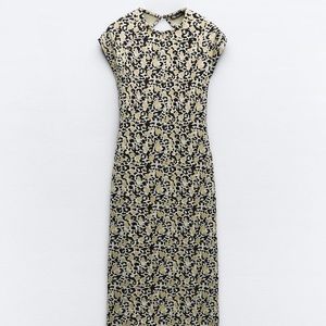 Fitted Jacquard dress